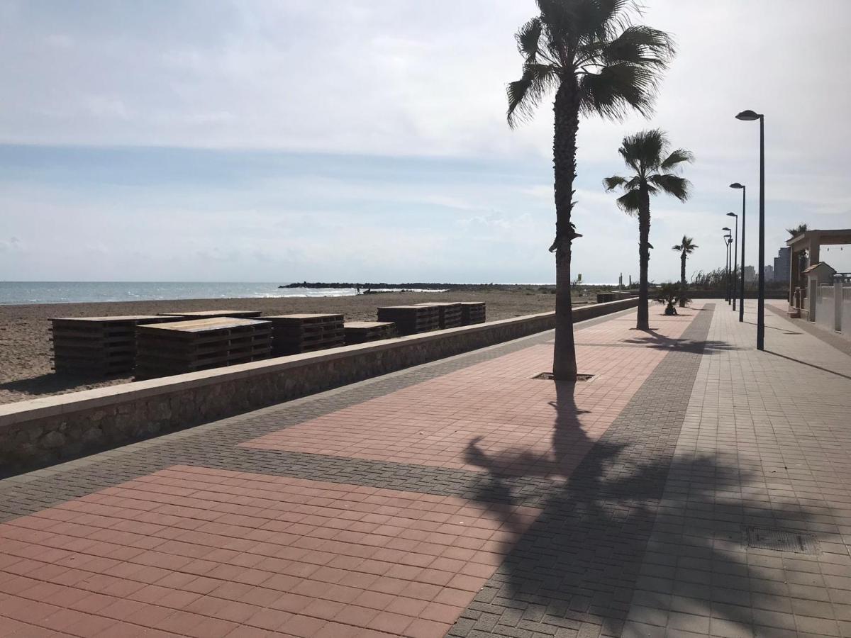 Вілла Precioso Adosado Con Parking A 100 Metros De La Playa Playa de Mar Екстер'єр фото